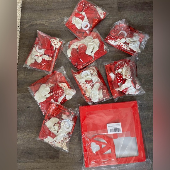 Other - Heart balloons decor